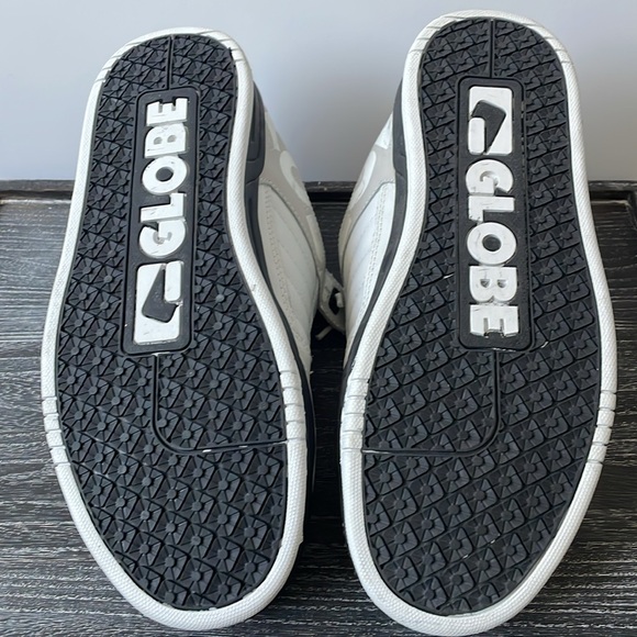 Globe Tilt Men’s Skate Shoes - Picture 2 of 5